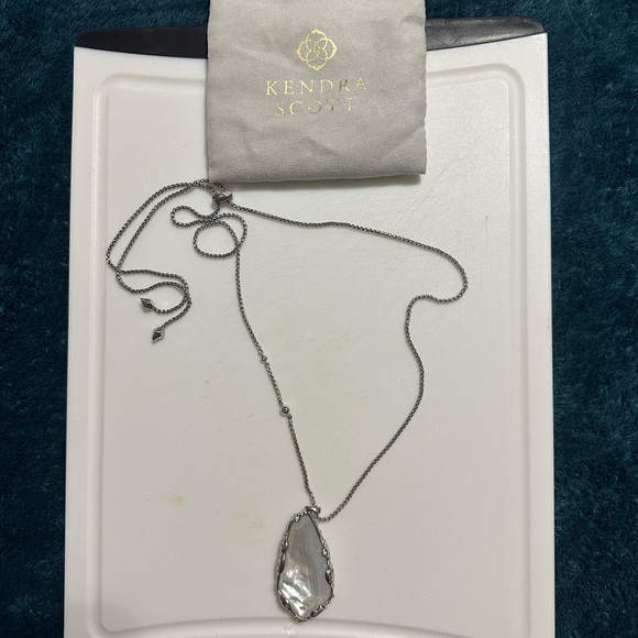 Kendra Scott Necklace - Picture 2 of 2